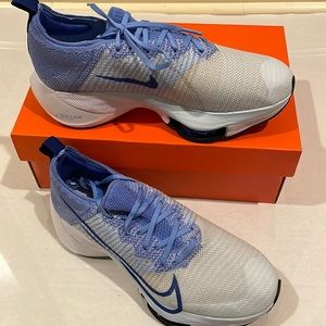 Brand New W Nike Air Zoom Tempo Next% 8.5